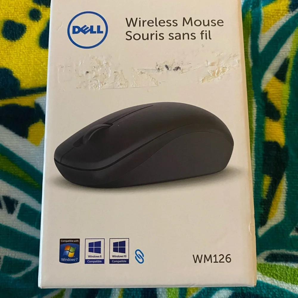 DELL Wireless Black Mouse WM126. NWOT